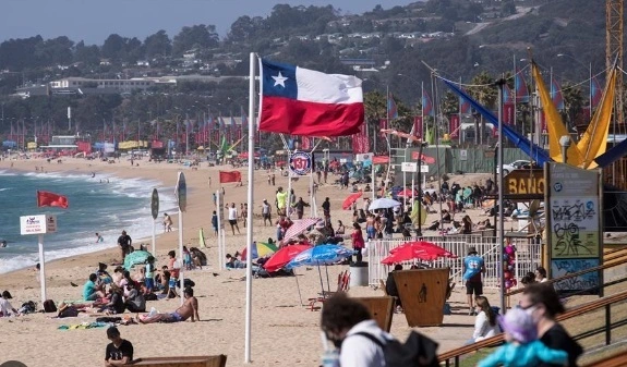 Van para Viajes Especiales a la Playa del Litoral central u otros lugares semejantes, museos, Zoológicos